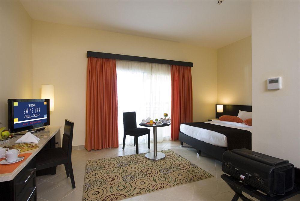 Swiss Inn Teda Hotel & Aqua Park Ain Sukhna Exterior photo